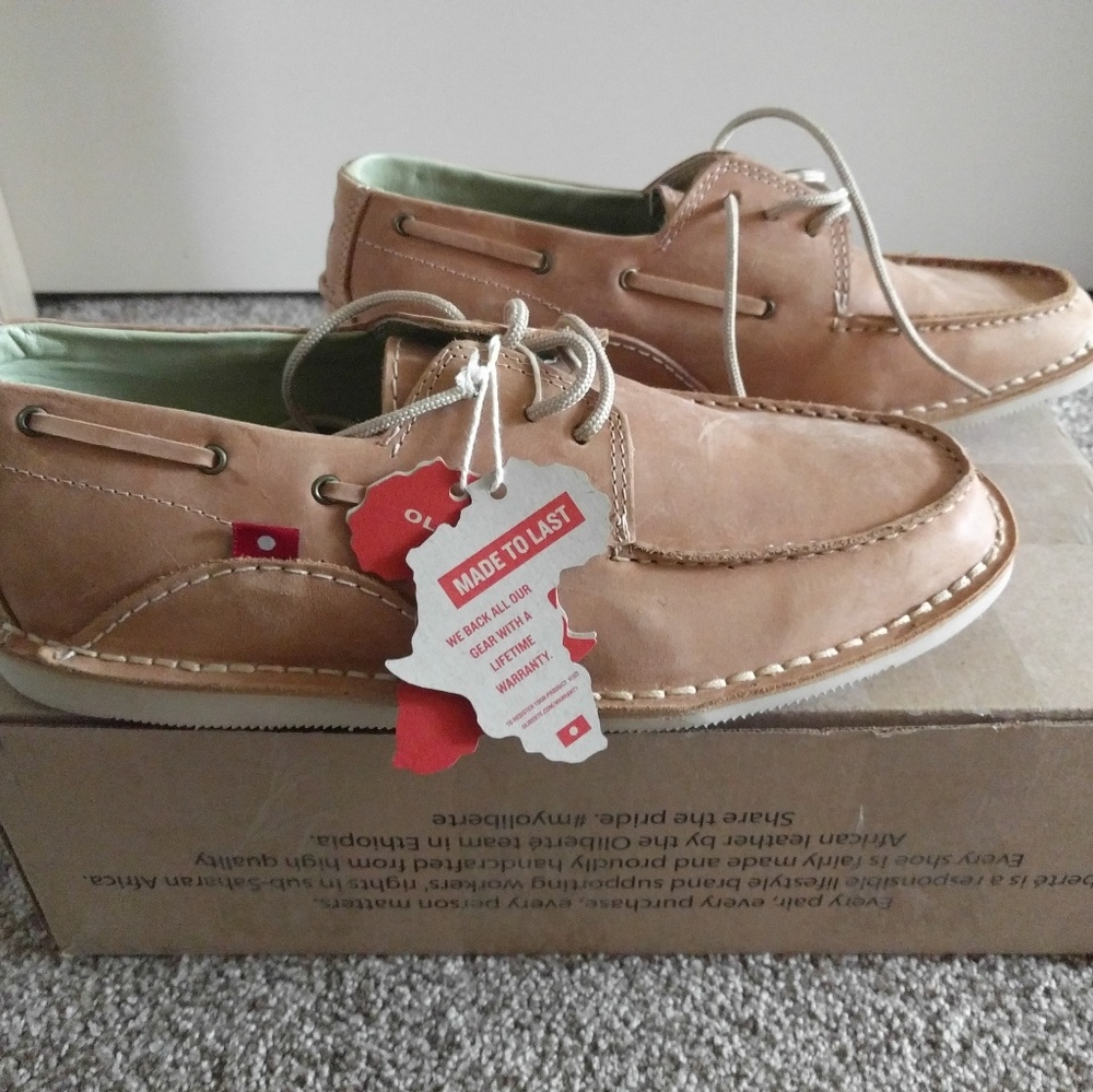 NEW Oliberte Lomayo Men’s Boat Shoes Size 9